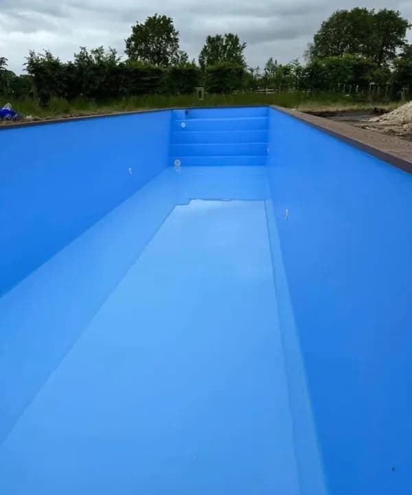 A sua piscina de sonho começa aqui